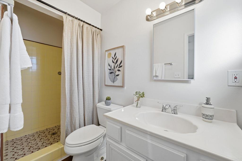 1441 Green Bay Street