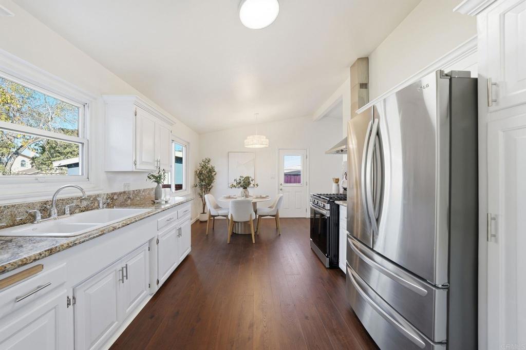 1441 Green Bay Street