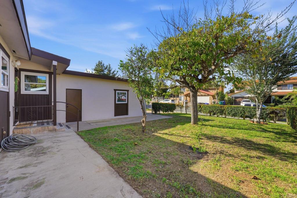 1441 Green Bay Street