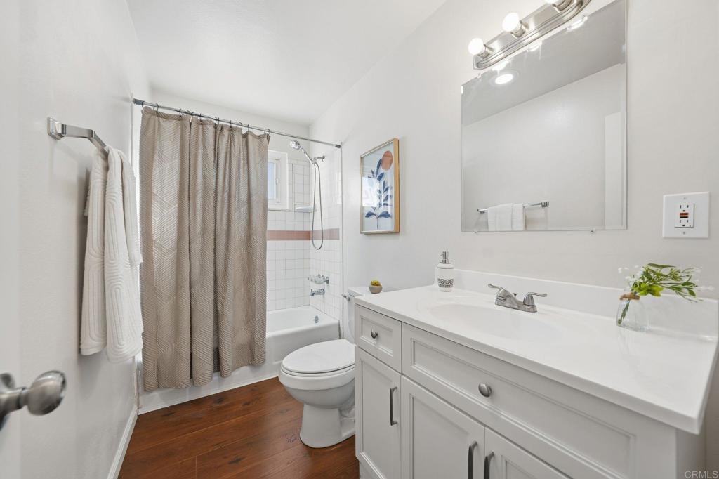 1441 Green Bay Street