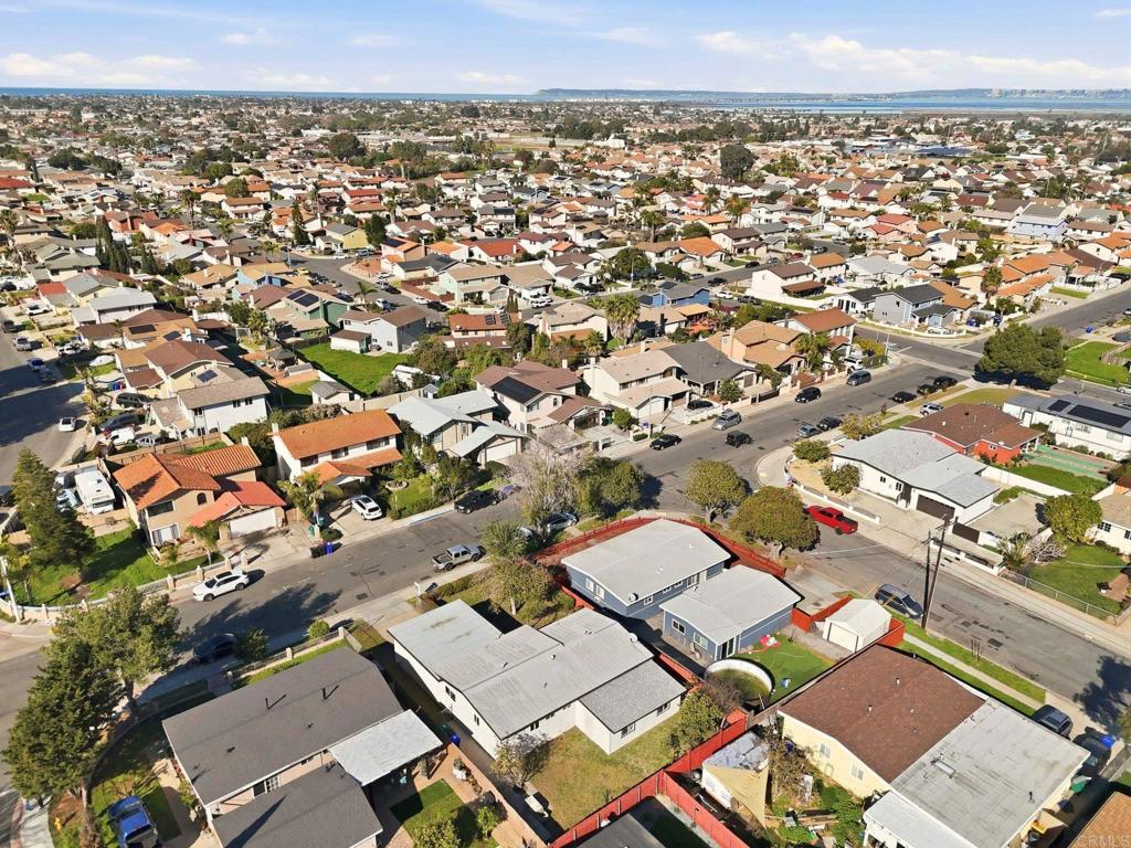 1441 Green Bay Street