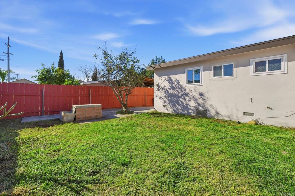 1441 Green Bay Street