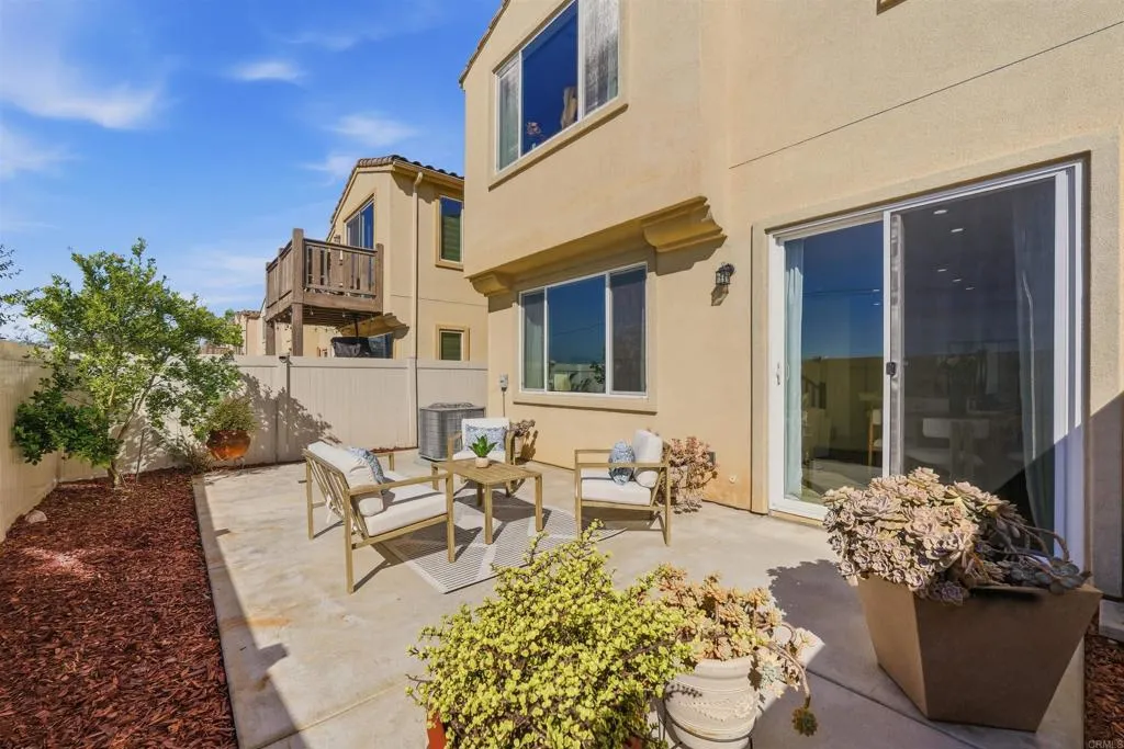 5425 San Robert