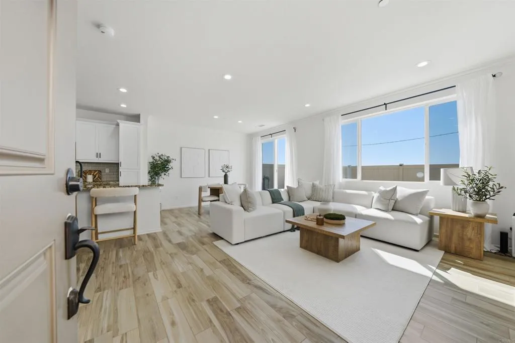 5425 San Robert
