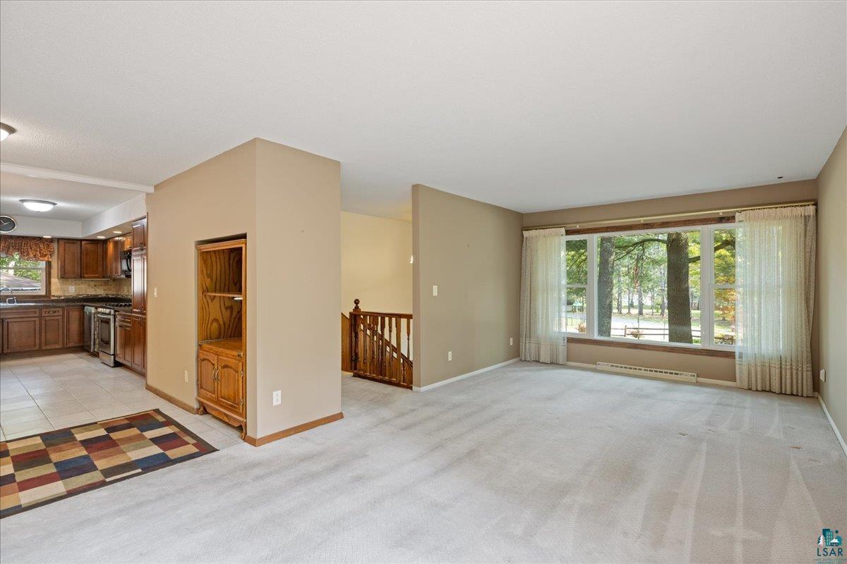 4401 Lakeside Dr
