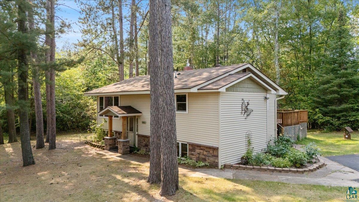 4401 Lakeside Dr