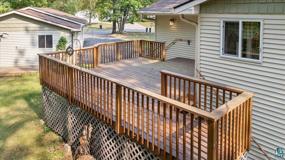 4401 Lakeside Dr