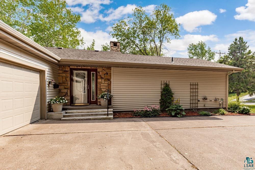 736 Ridgewood Rd