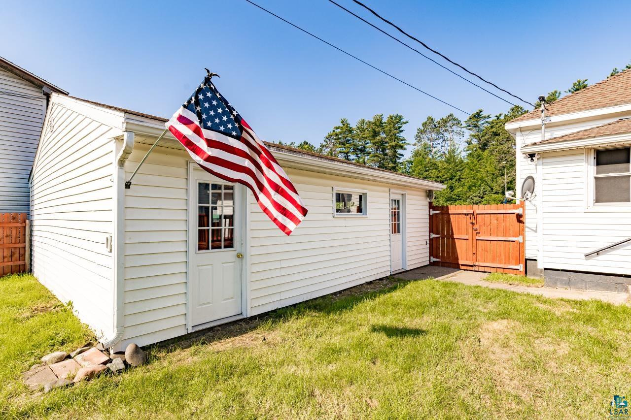 334 Lake Ave