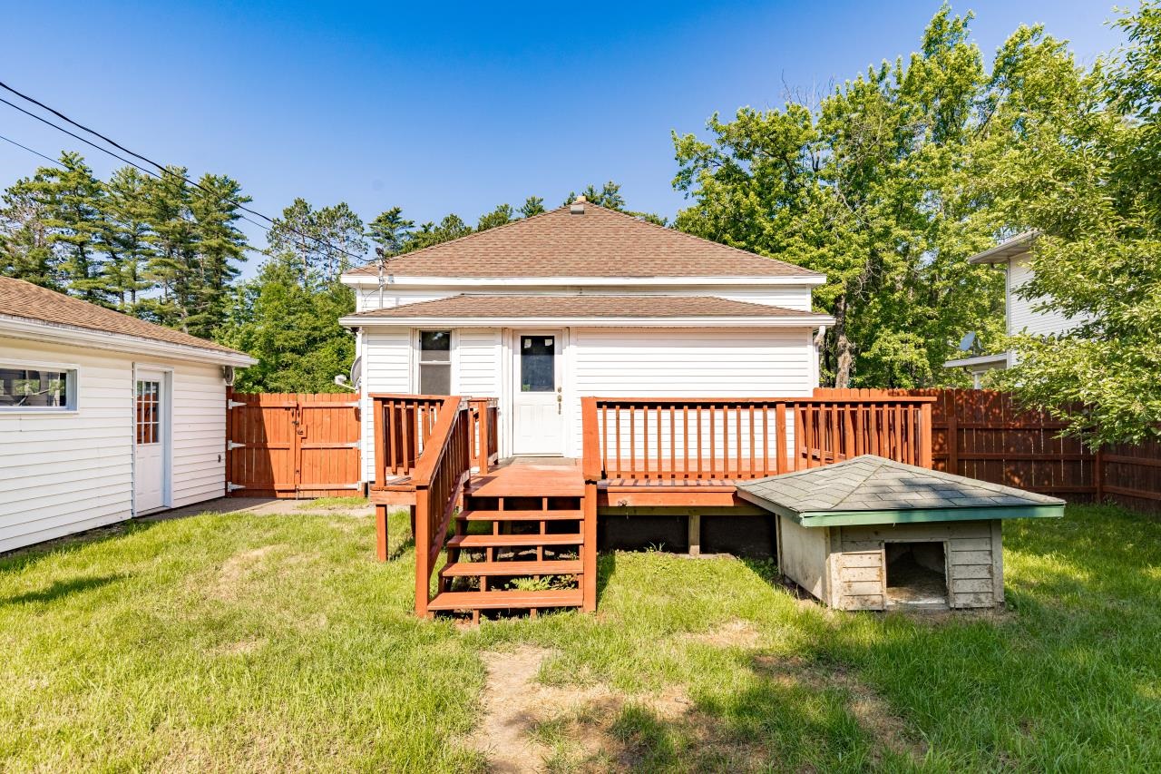 334 Lake Ave