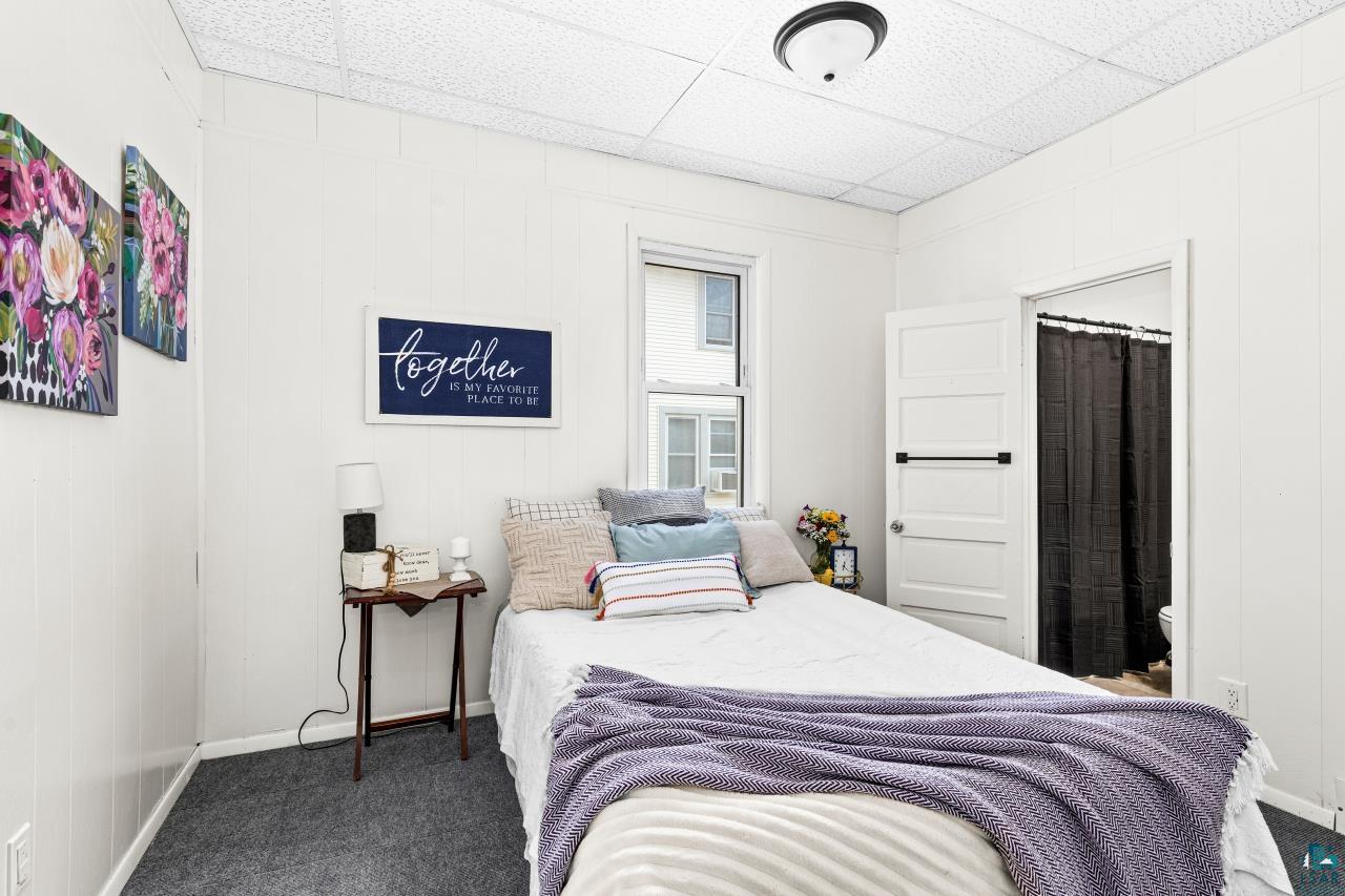 334 Lake Ave