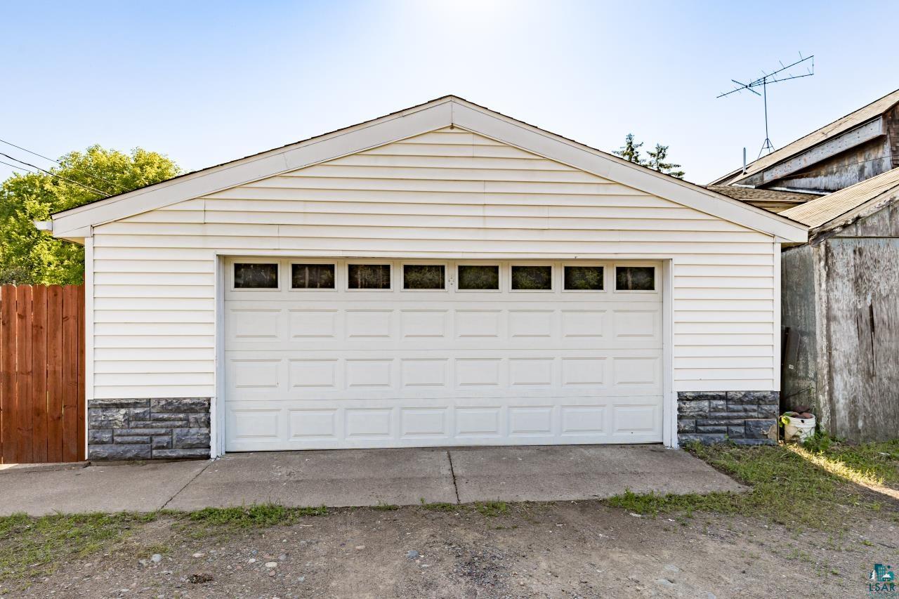 334 Lake Ave