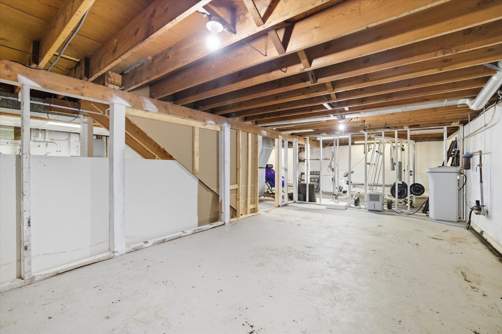 328 Walnut Ave