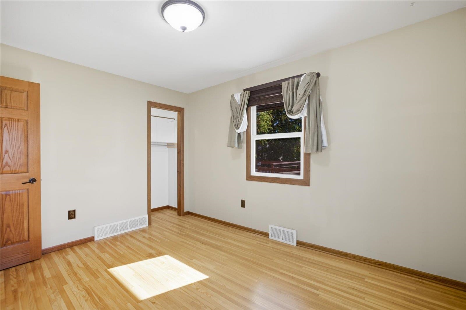 328 Walnut Ave