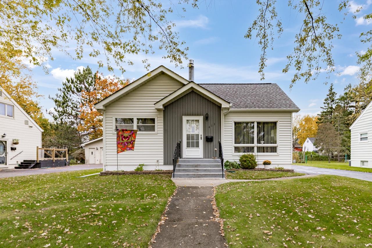 413 W Owatonna St