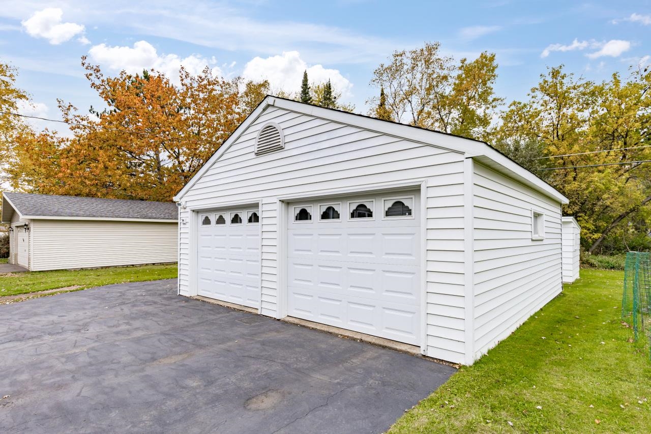 413 W Owatonna St