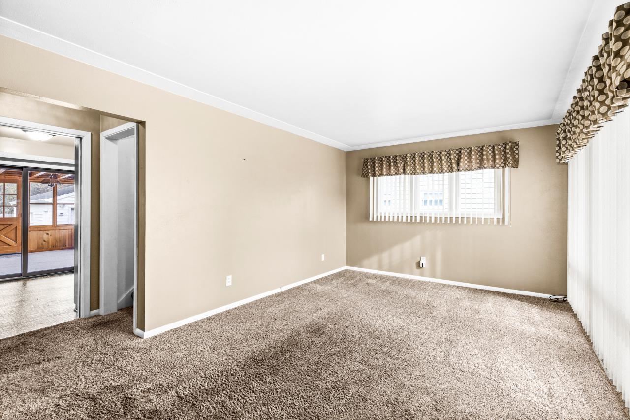 413 W Owatonna St