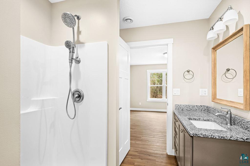 3136 Maple Dr Unit: 3136