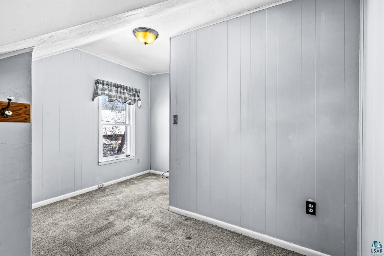 302 River Bluff Ave
