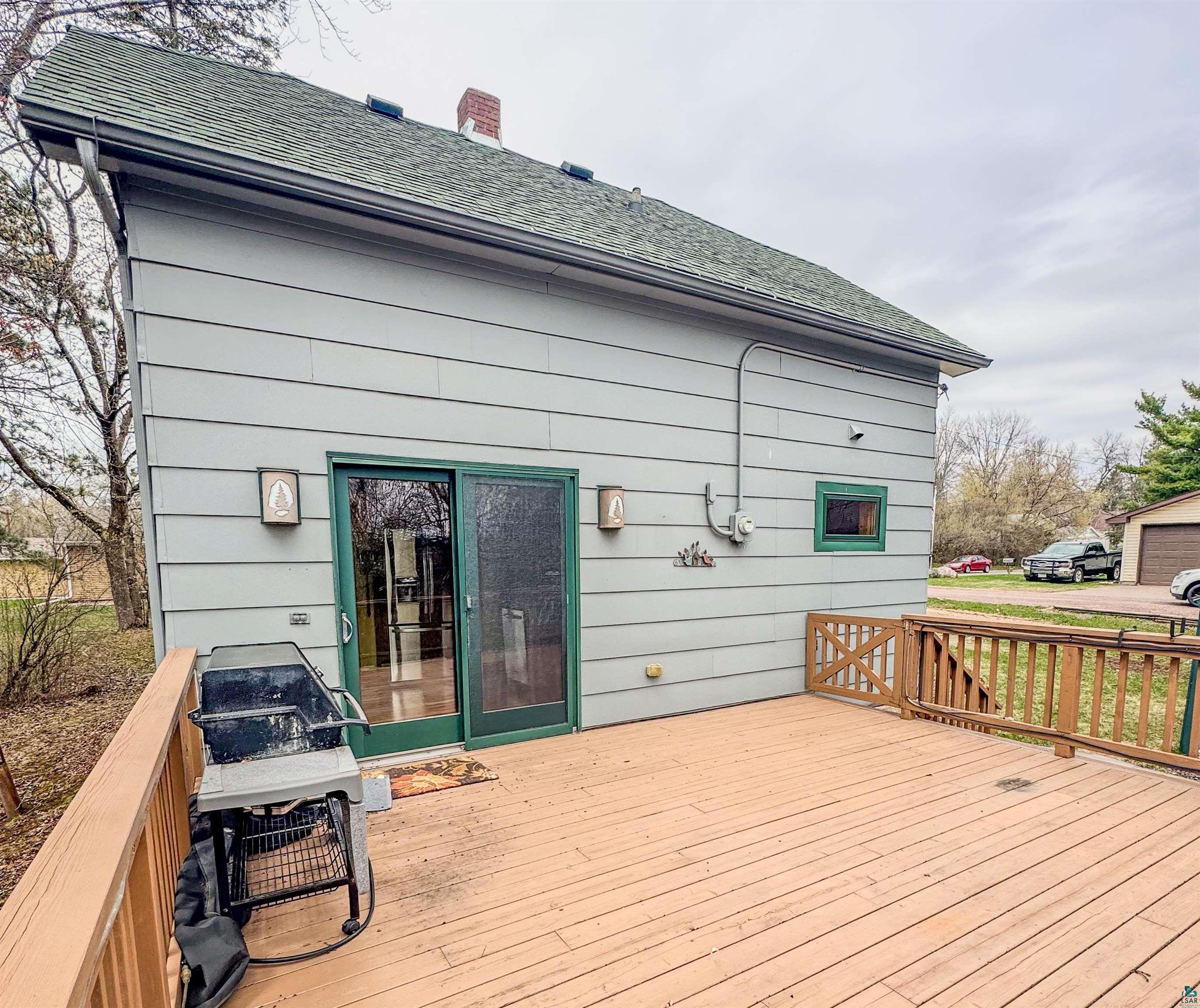 302 River Bluff Ave