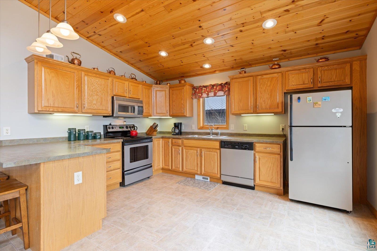 5961 Little Cloquet Rd