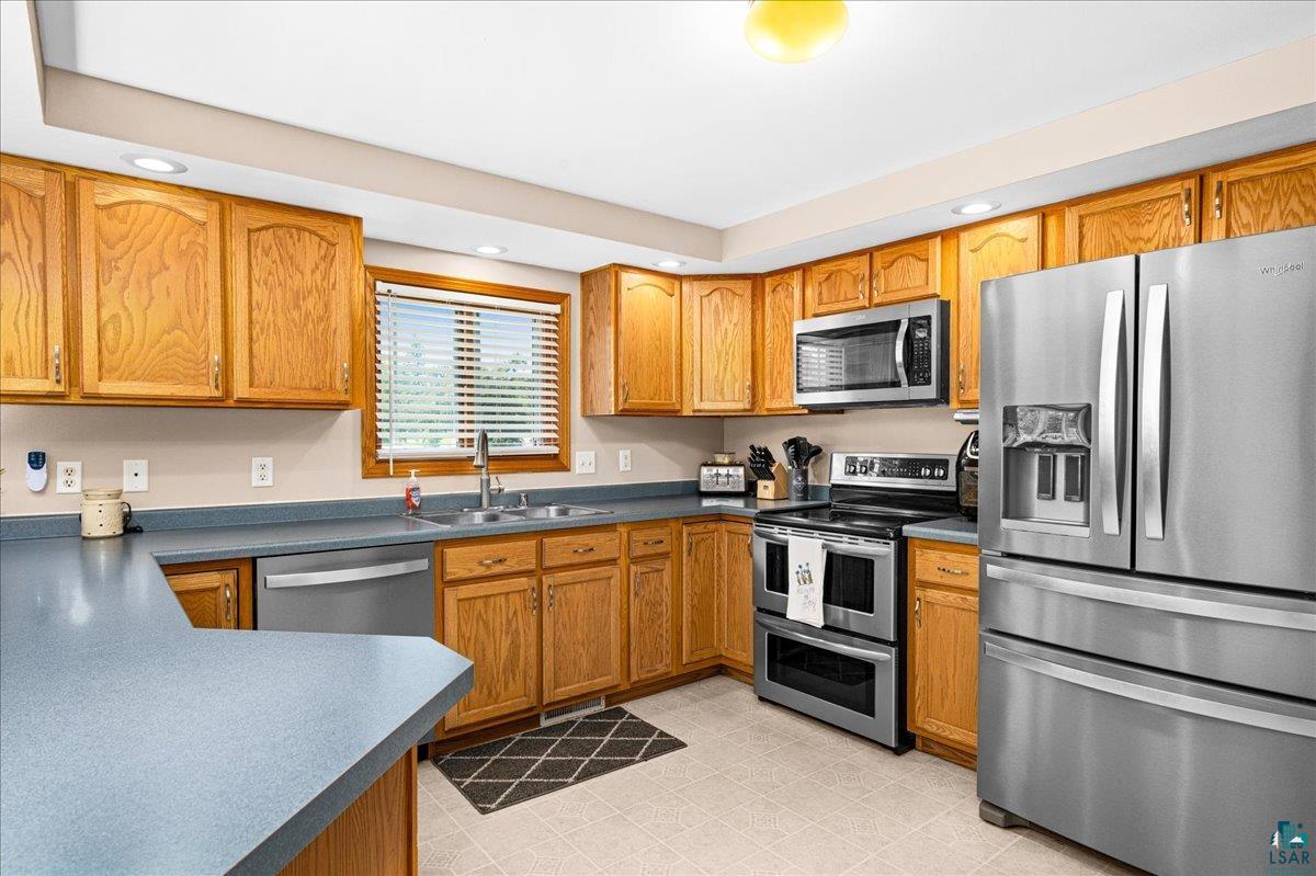 1425 98th Ave W