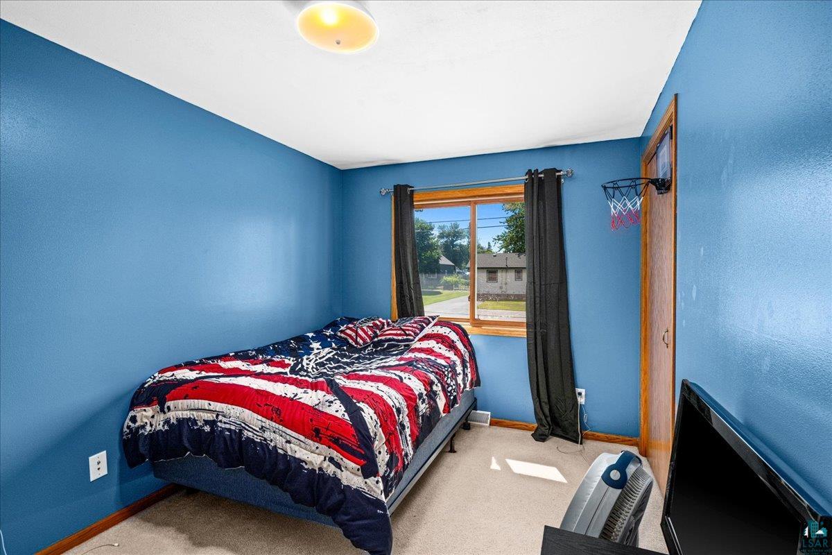 1425 98th Ave W