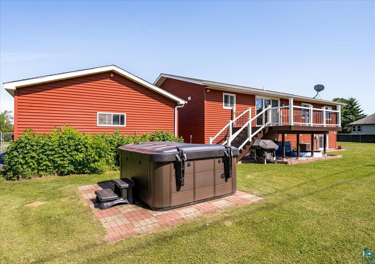 1425 98th Ave W