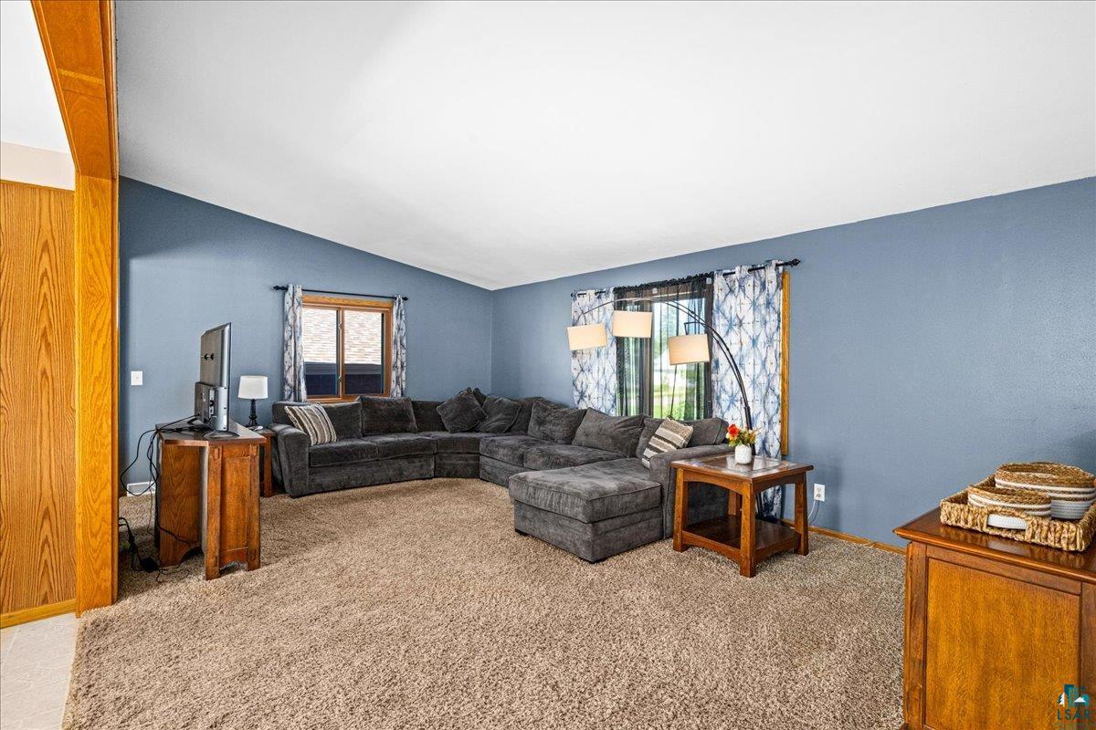 1425 98th Ave W