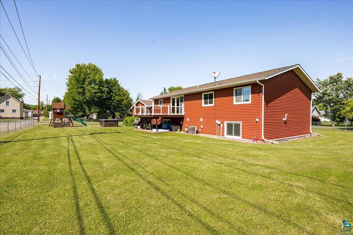 1425 98th Ave W