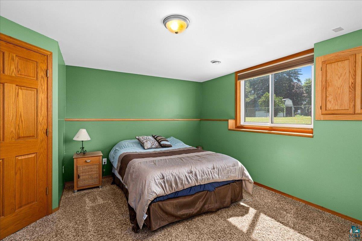 1425 98th Ave W