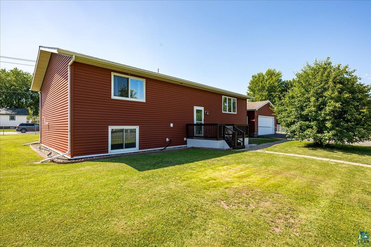 1425 98th Ave W
