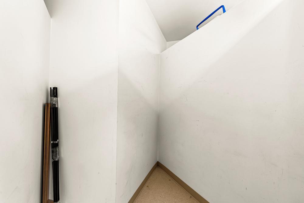 4042 Haines Road Unit: 309