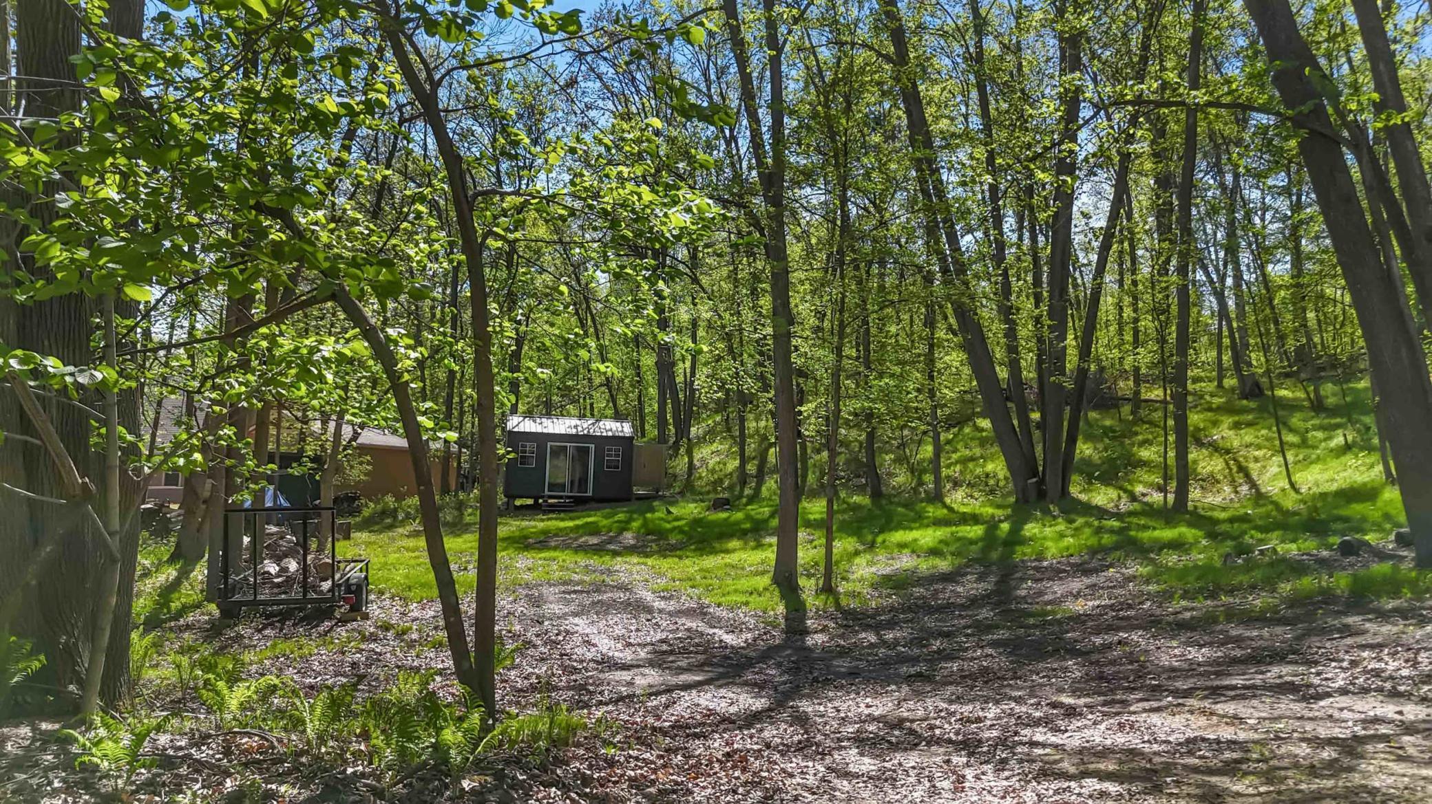 8713 Forest Cove
