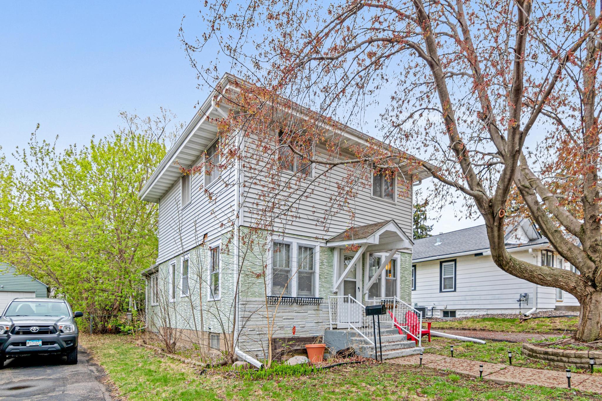 4307 6th Street NE