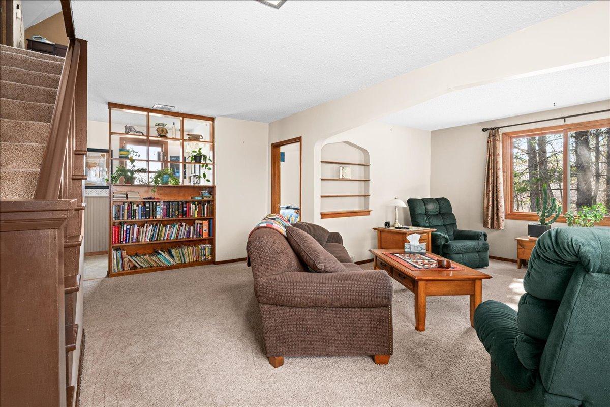 6368 Morris Thomas Road E