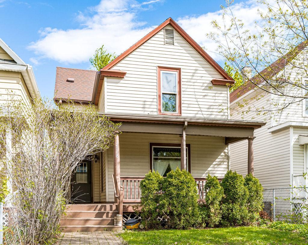 2718 W 3rd Street