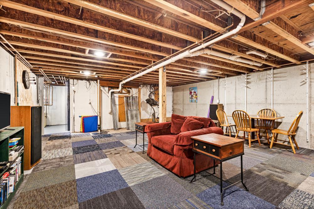 4031 Regent Street