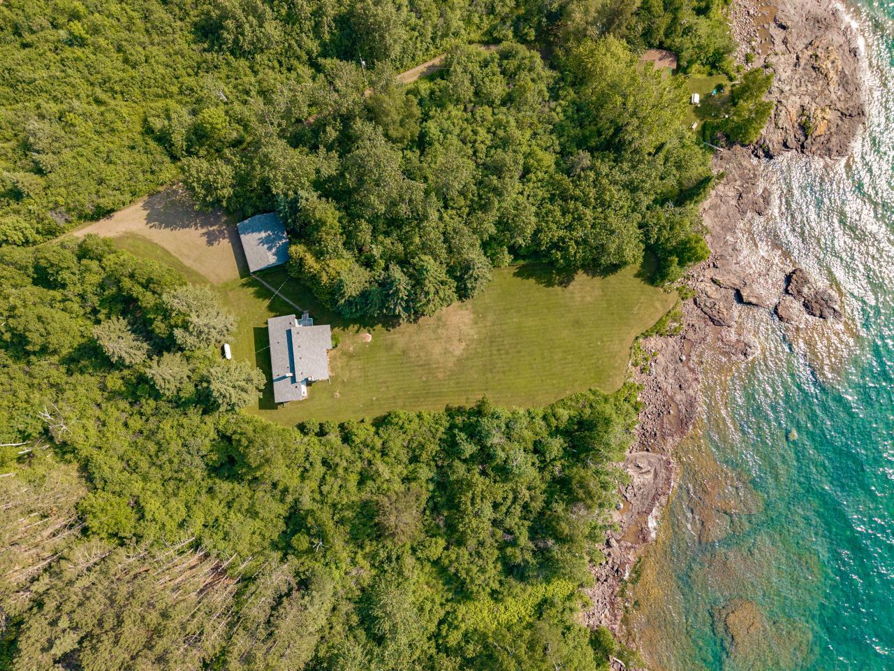 544 Old North Shore Road