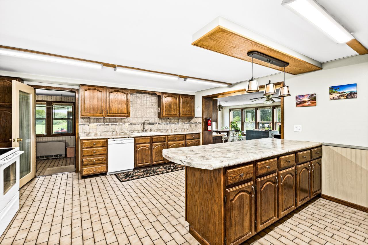 3723 Birchwood Road