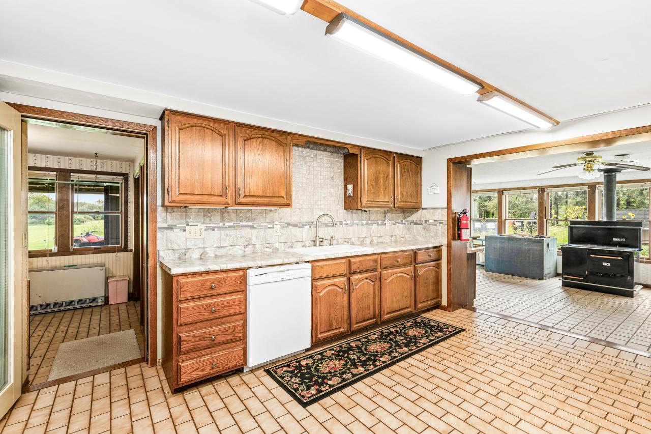3723 Birchwood Road