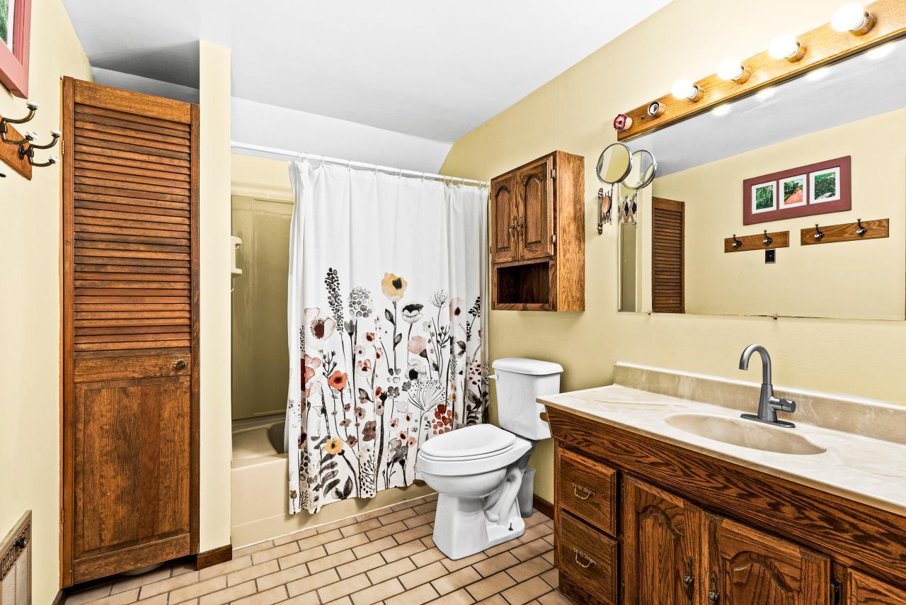 3723 Birchwood Road