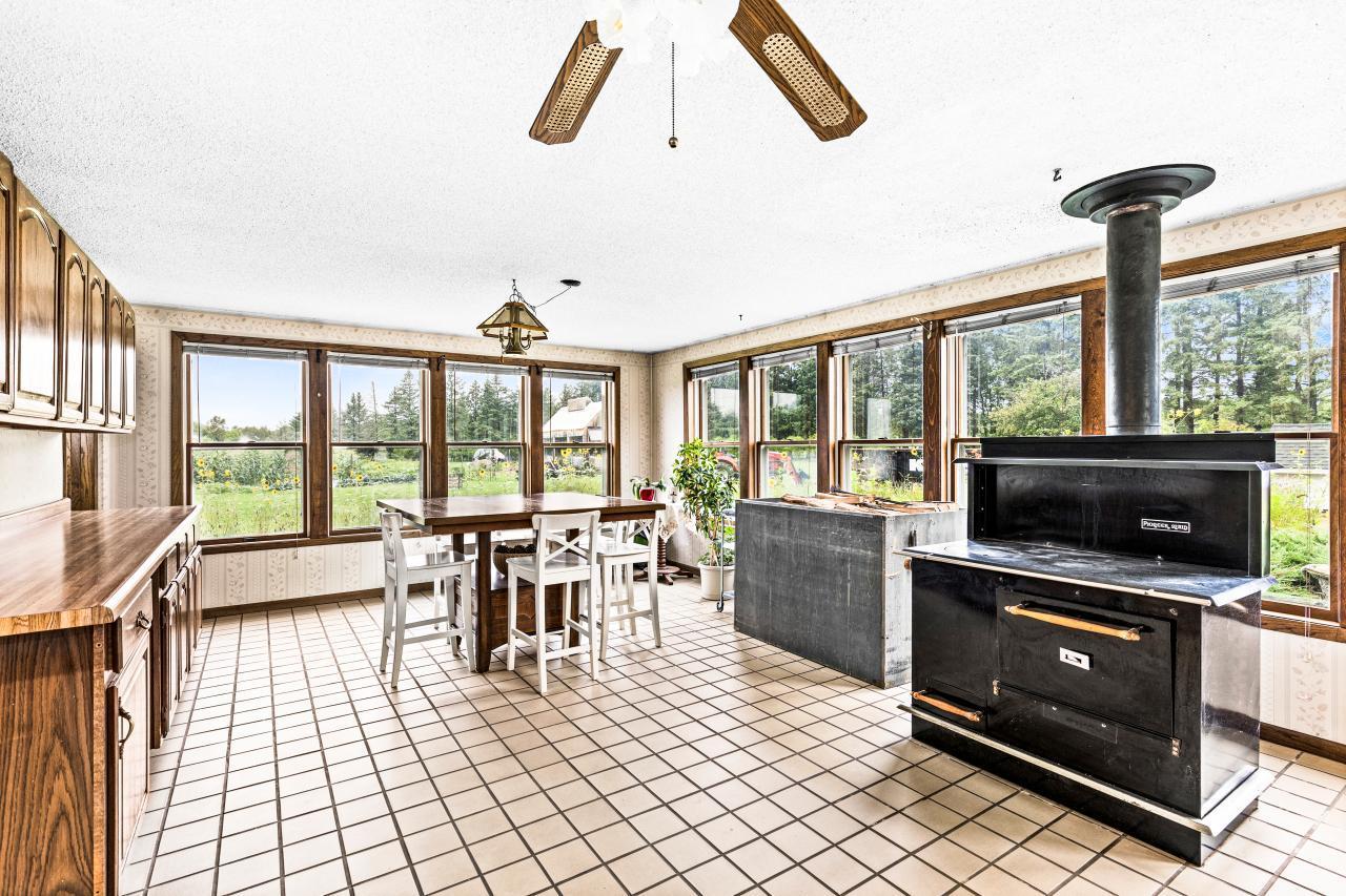 3723 Birchwood Road