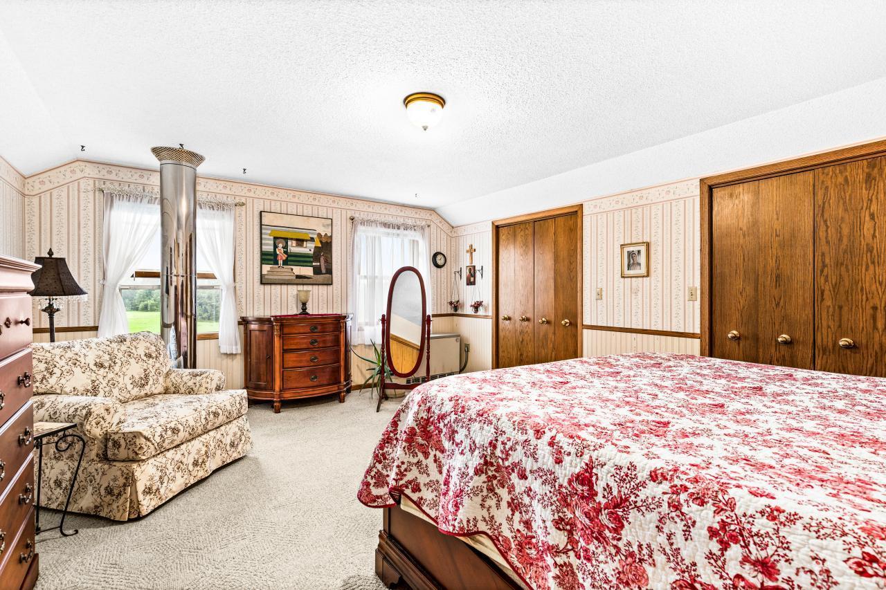 3723 Birchwood Road