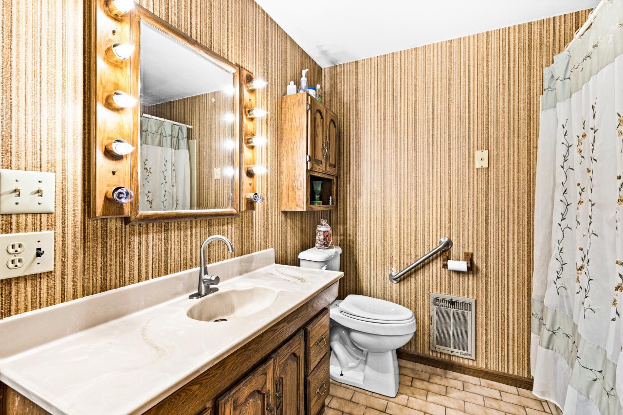 3723 Birchwood Road