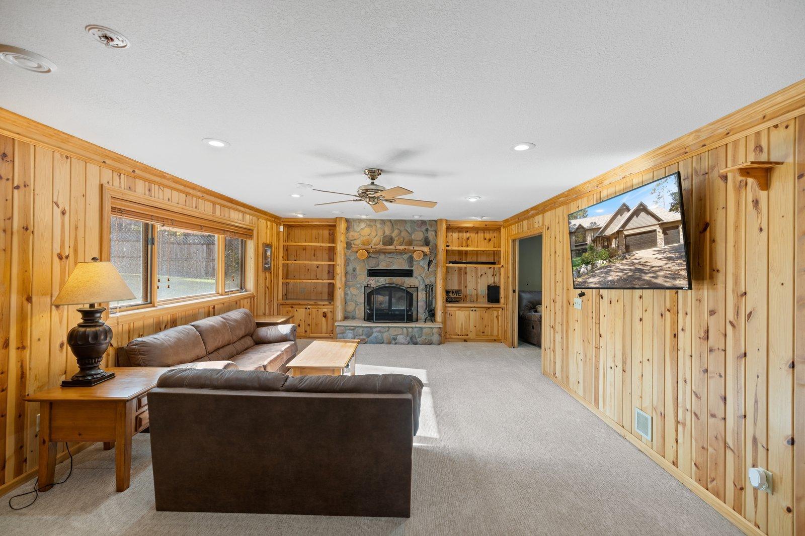 1435 Heather Lane