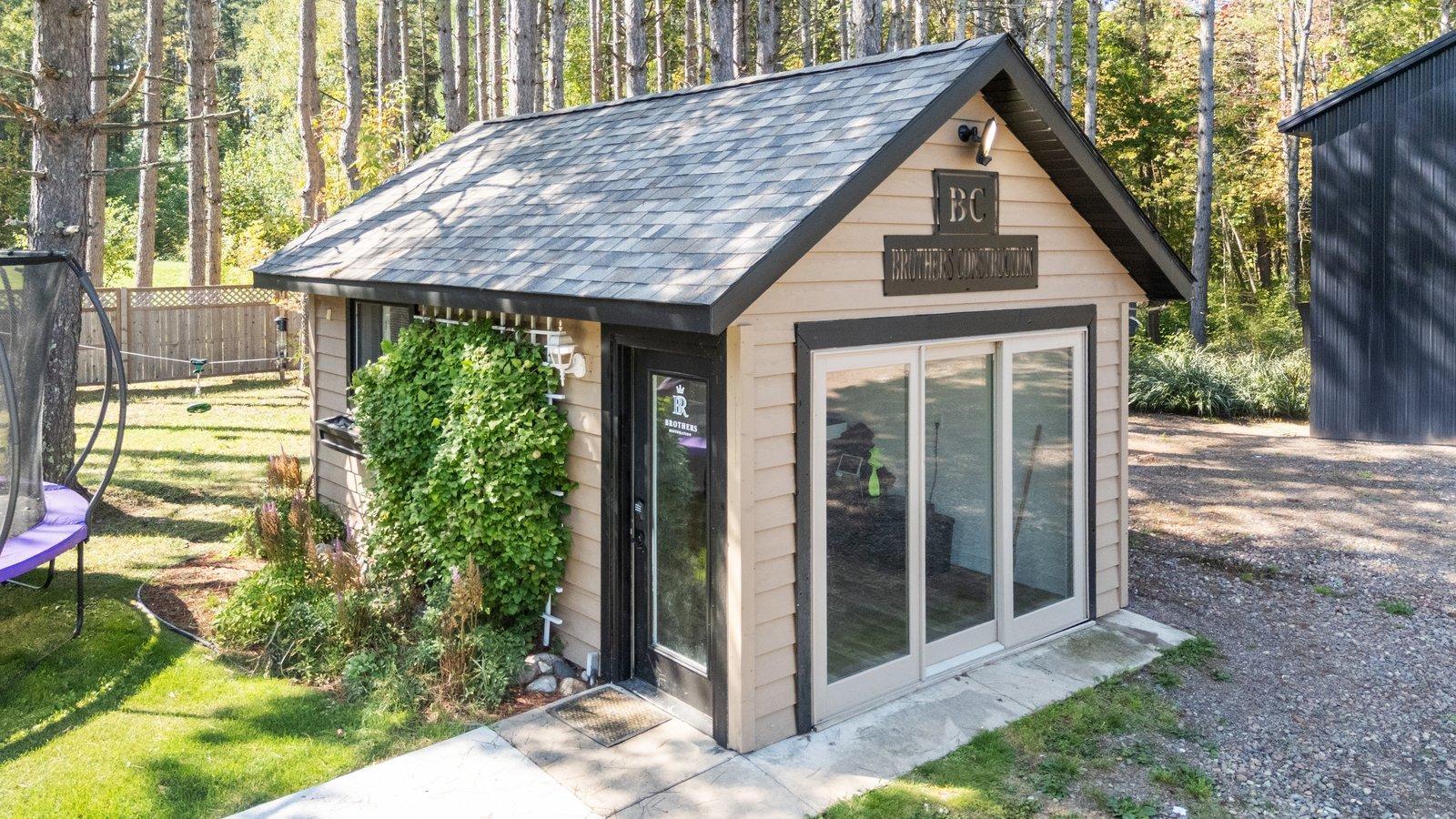 1435 Heather Lane