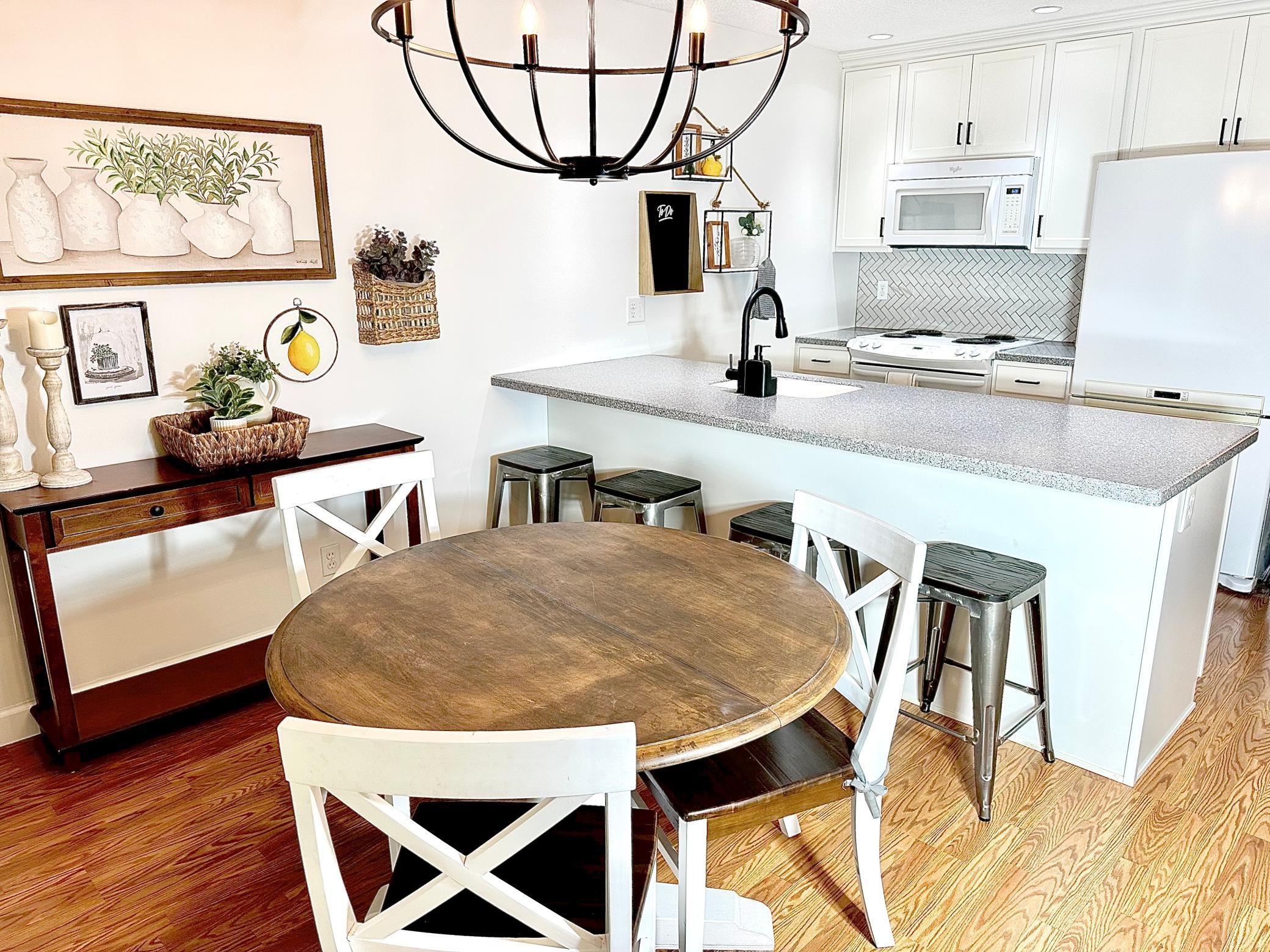 1267 Brighton Square