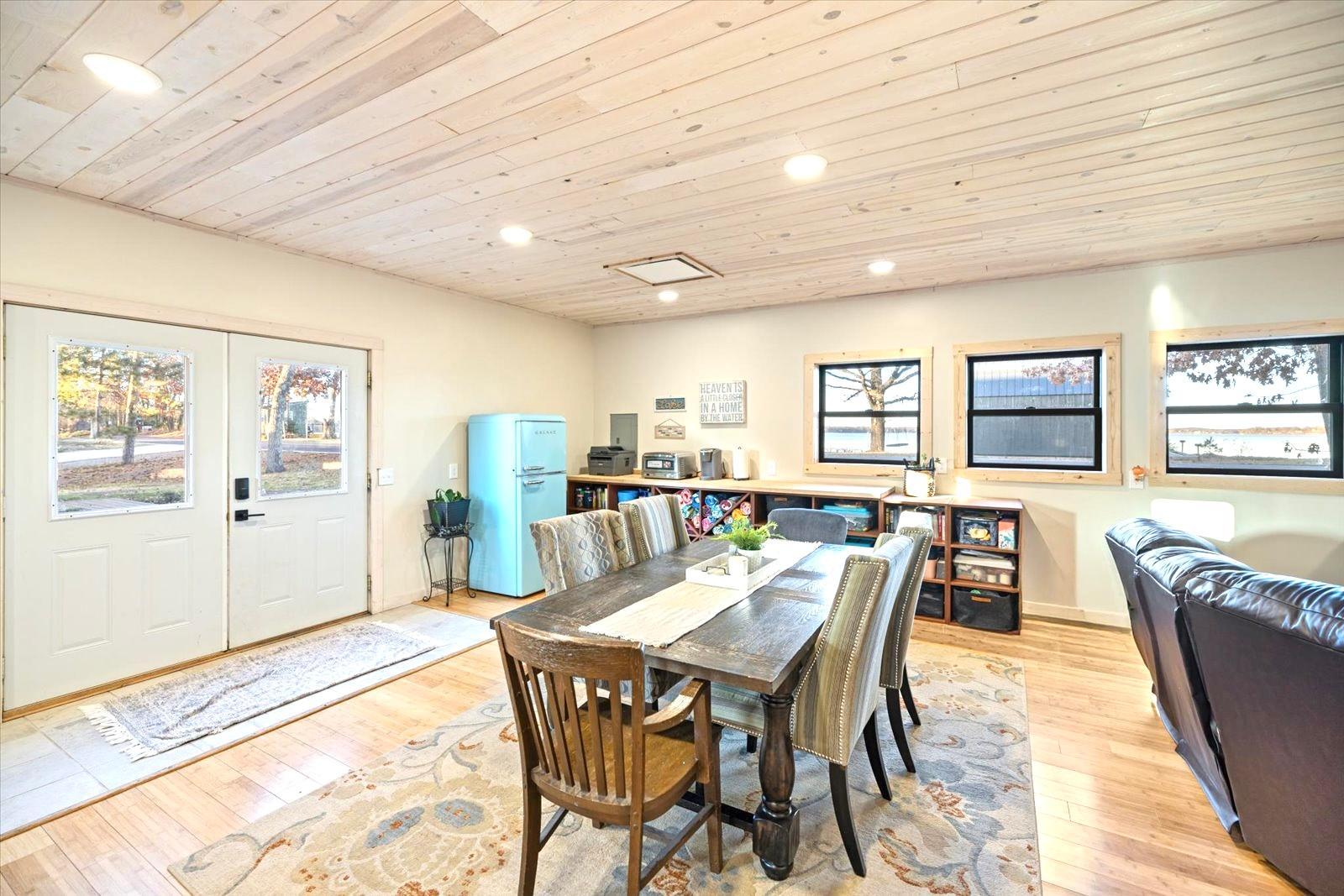 36318 Lakeland Road