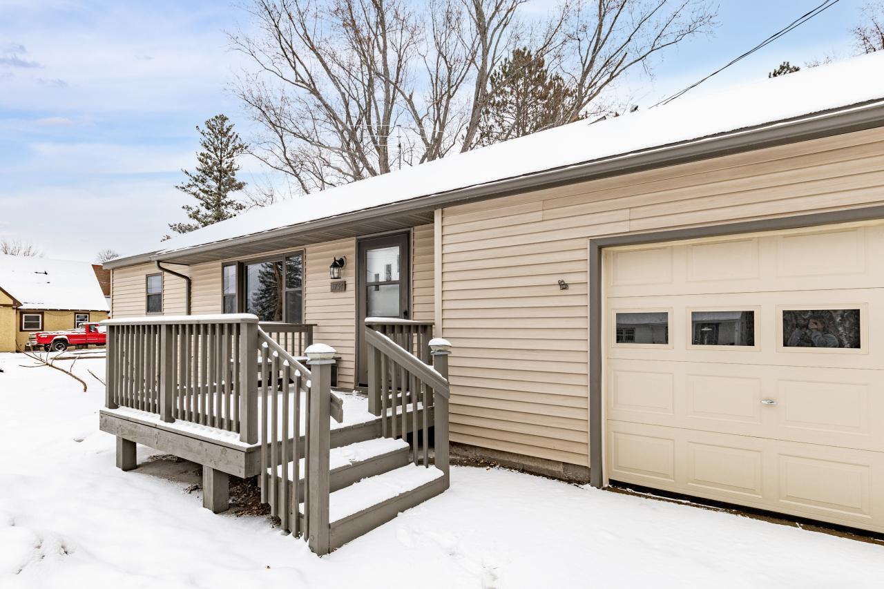 3754 Carlton Street